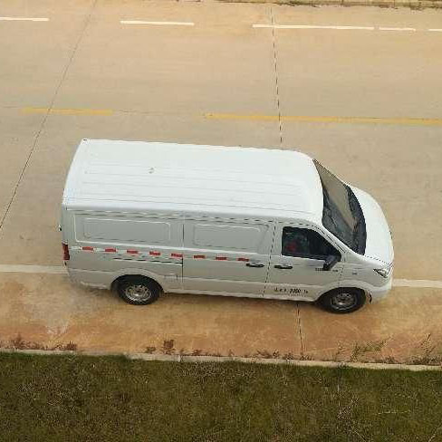 Features and advantages of Electric Minivan